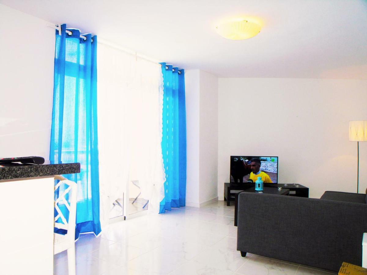 Apartment In Torres De Yomely Complex Playa de las Americas  Bagian luar foto